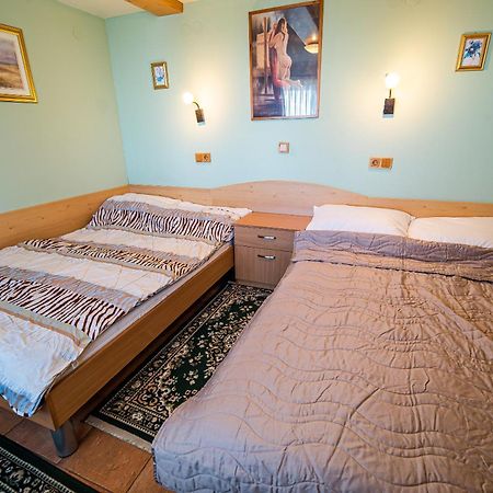 Apartments Zvoh, Krvavec, Ski-In, Ski-Out Церклье-на-Гореньскем Номер фото