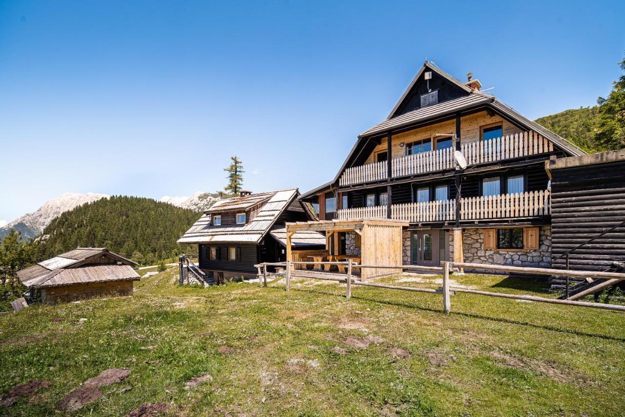 Apartments Zvoh, Krvavec, Ski-In, Ski-Out Церклье-на-Гореньскем Экстерьер фото