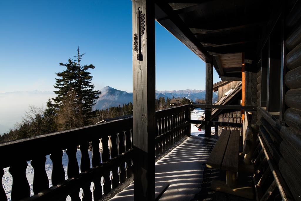Apartments Zvoh, Krvavec, Ski-In, Ski-Out Церклье-на-Гореньскем Экстерьер фото